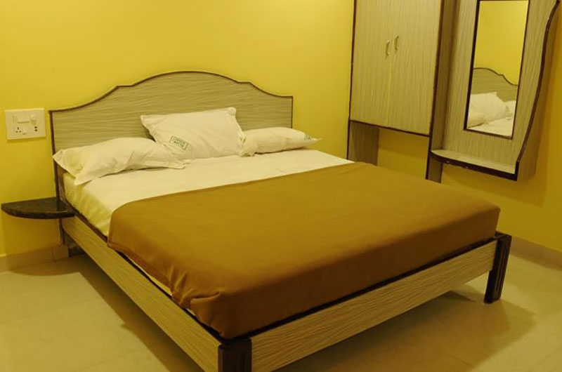Sujan Residency Deluxe Double Non A/C Room